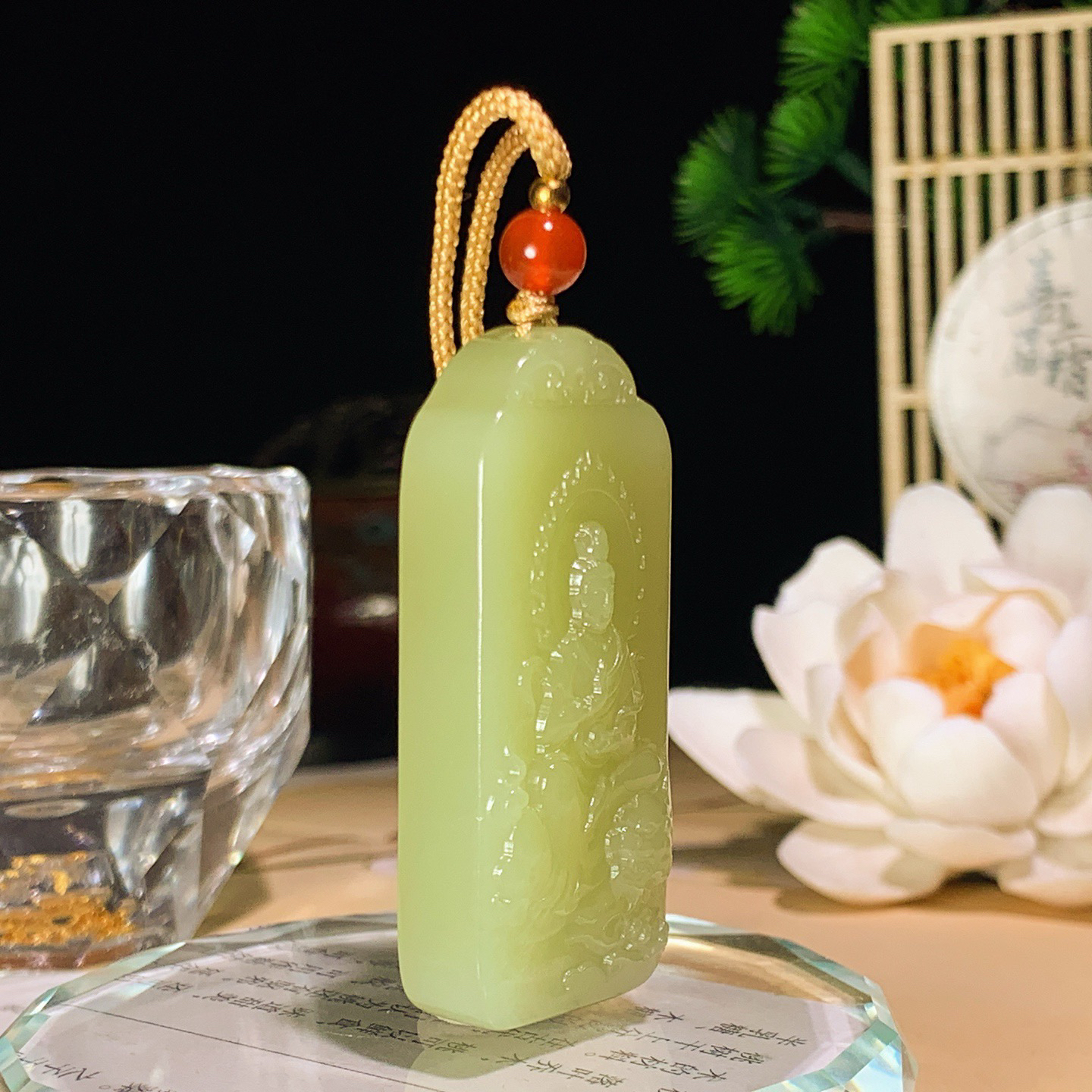 新疆和田玉若羌黄口料文殊菩萨挂件！尺寸49/20/10重26.8克 玉质细腻油润。手推出油。佩戴高端典雅。lt260430