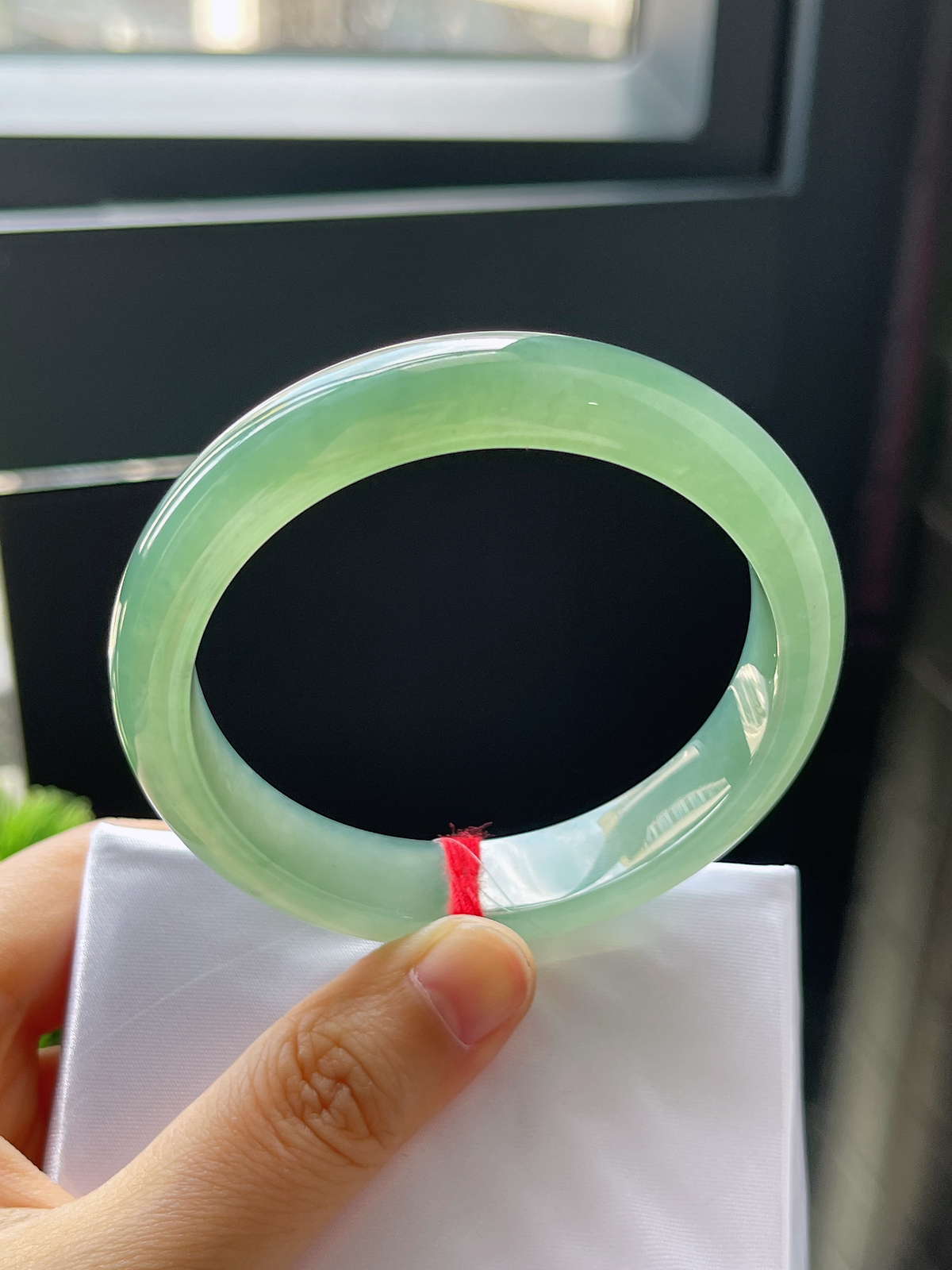 正圈56圈口，翡翠冰种绿色手镯