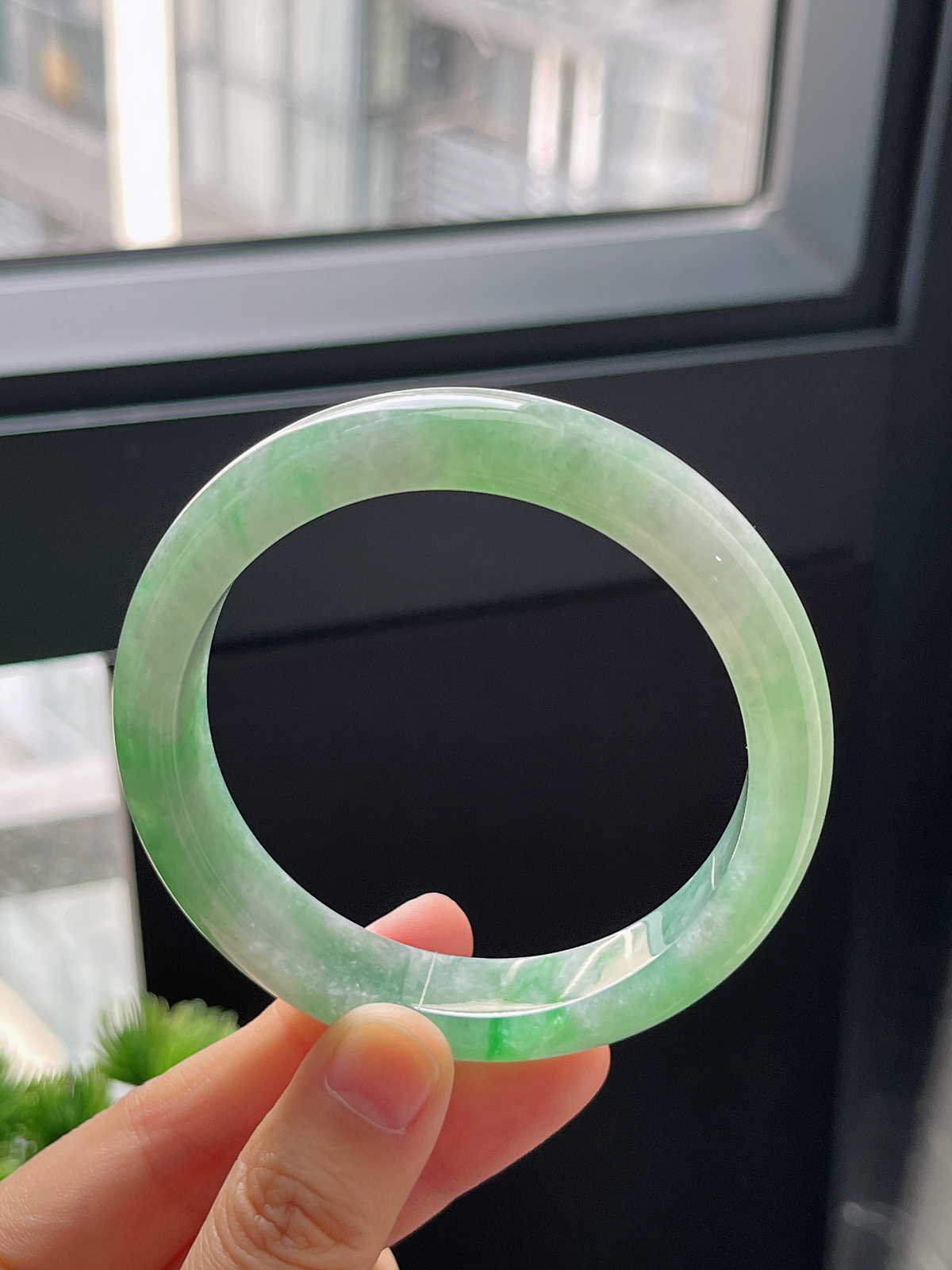 正圈58.3圈口，翡翠冰糯种飘花手镯