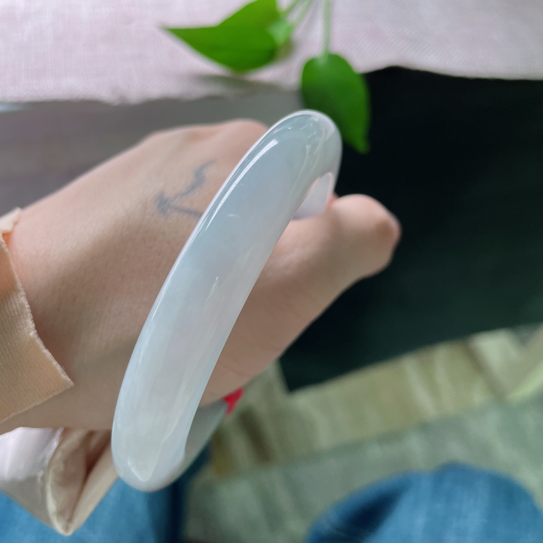 60.8/11.5/9.1，微紫底正圈，大圈口，水润，肉质细腻干净，灵韵十足，无裂，ss49990a