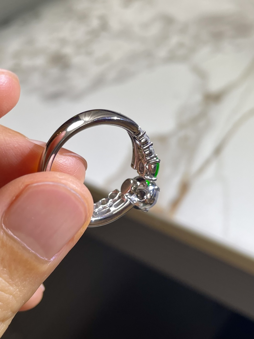 ️玻璃种白+绿蛋面戒指，裸石 7*6.5*4mm 7*11.5*7.5mm