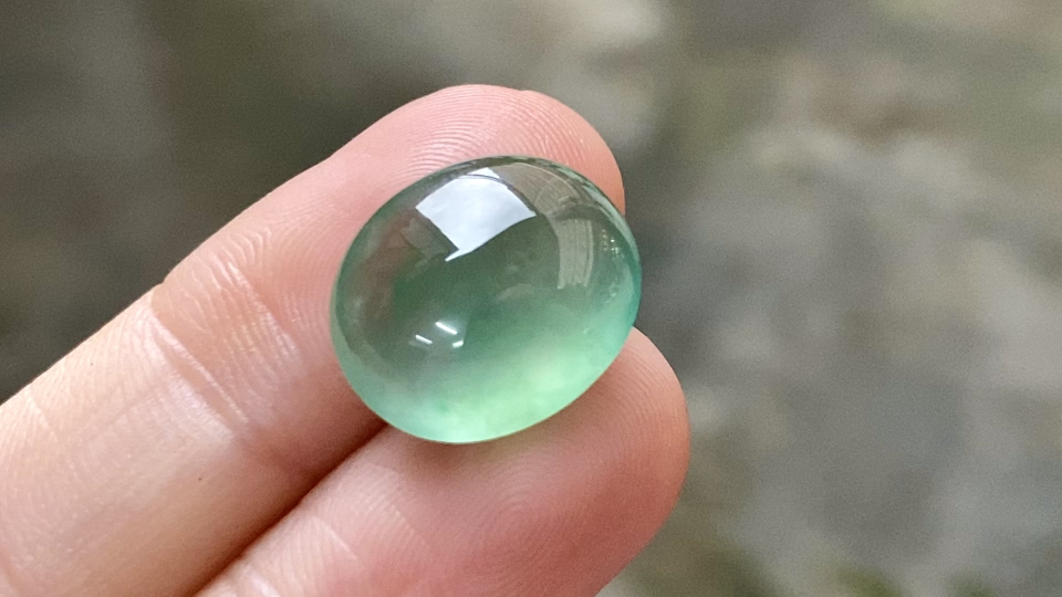 ️ 玻璃种木纳绿蛋面，14.8*12.8*6.2