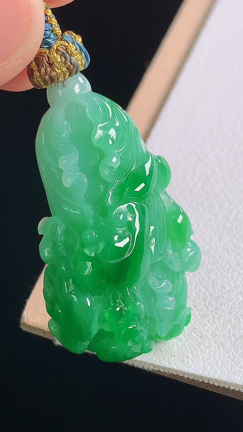 冰绿白菜，无裂，尺寸34.2/21.0/13.2mm，编号26