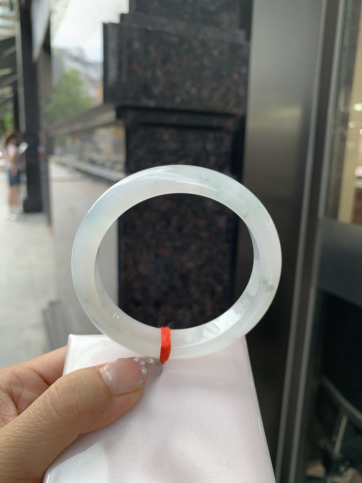 冰飘花正圈，58.8-8.5-12.4，0501-2A994，打灯细纹，不影响，底妆冰透，蓝花灵动飘逸，勾勒出一幅唯美诗意的山水意境画，古典优雅又秀气