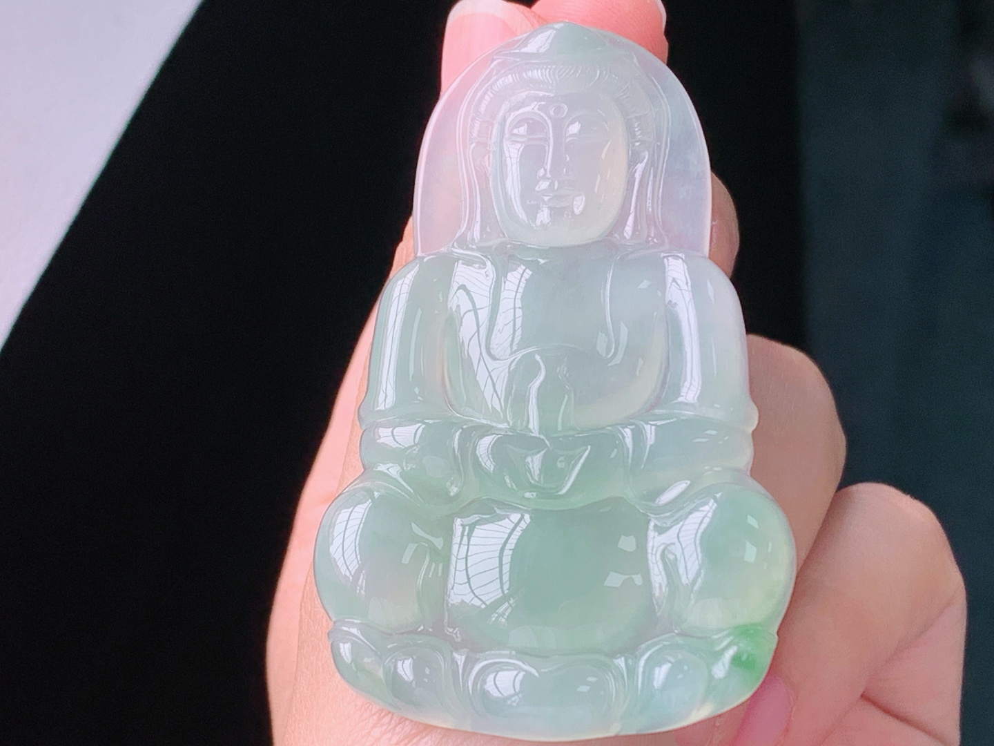 冰飘绿观音，有种有色，翠色灵动，无裂，尺寸60.1/37.9/5.7mm，26 Z