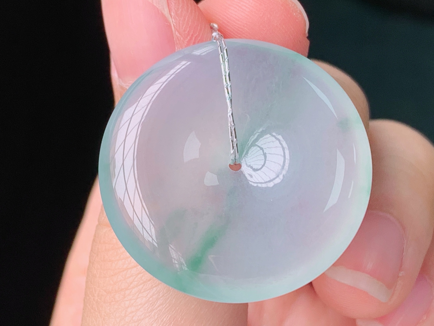 冰飘花平安扣，花色灵动，水润细腻，无裂，尺寸:28.7-5.9mm，编号26Z