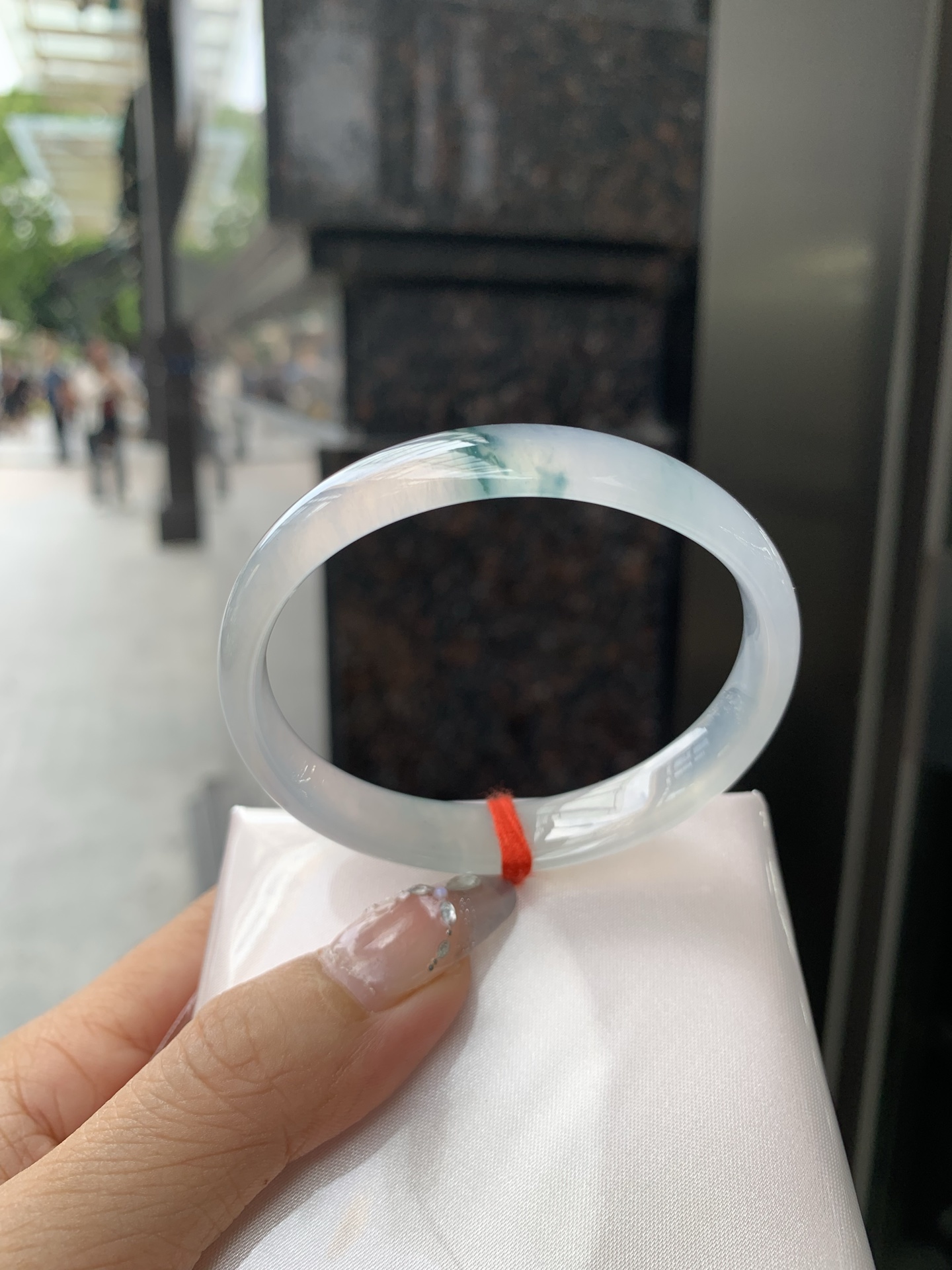 冰飘花贵妃，56.1-48.4-5.4-10.8，0501-N603，打灯棉线，底妆冰透起光，蓝花灵动飘逸，勾勒出一幅唯美诗意的山水意境画，古典优雅又秀气