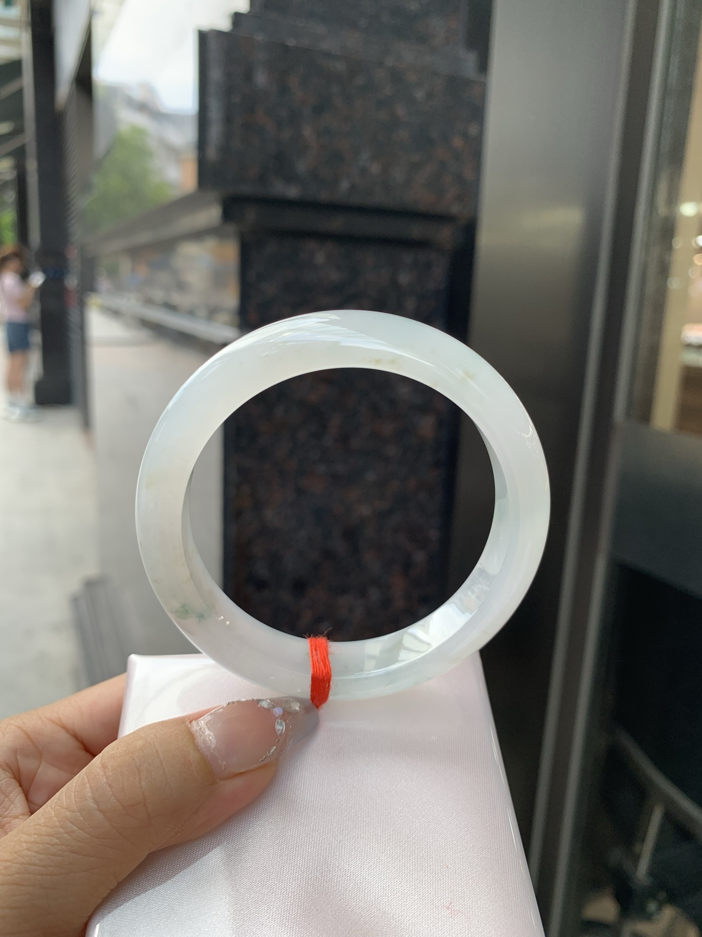 冰飘花正圈，58.8-8.5-12.4，0501-2A994，打灯细纹，不影响，底妆冰透，蓝花灵动飘逸，勾勒出一幅唯美诗意的山水意境画，古典优雅又秀气