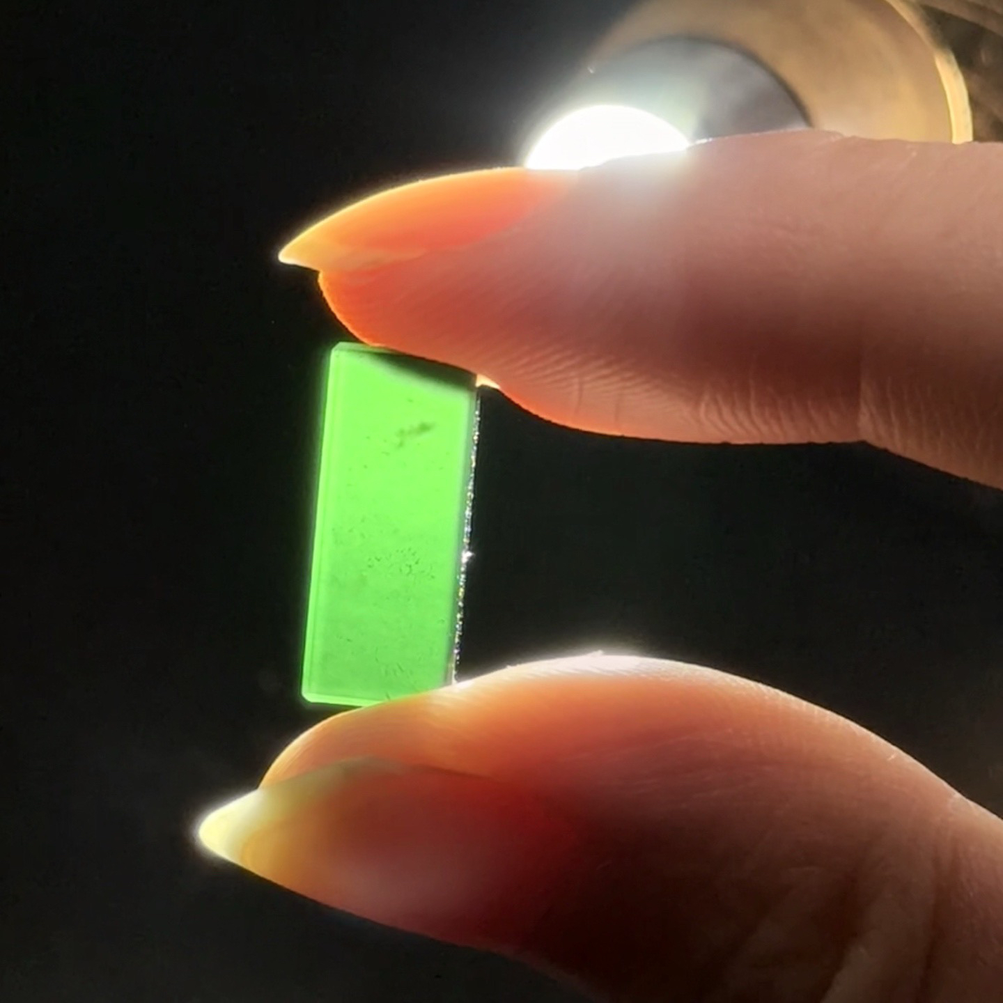 精品墨翠长方裸石戒面 种好色正 黑度极好 打灯通透 油性十足 尺寸15.8