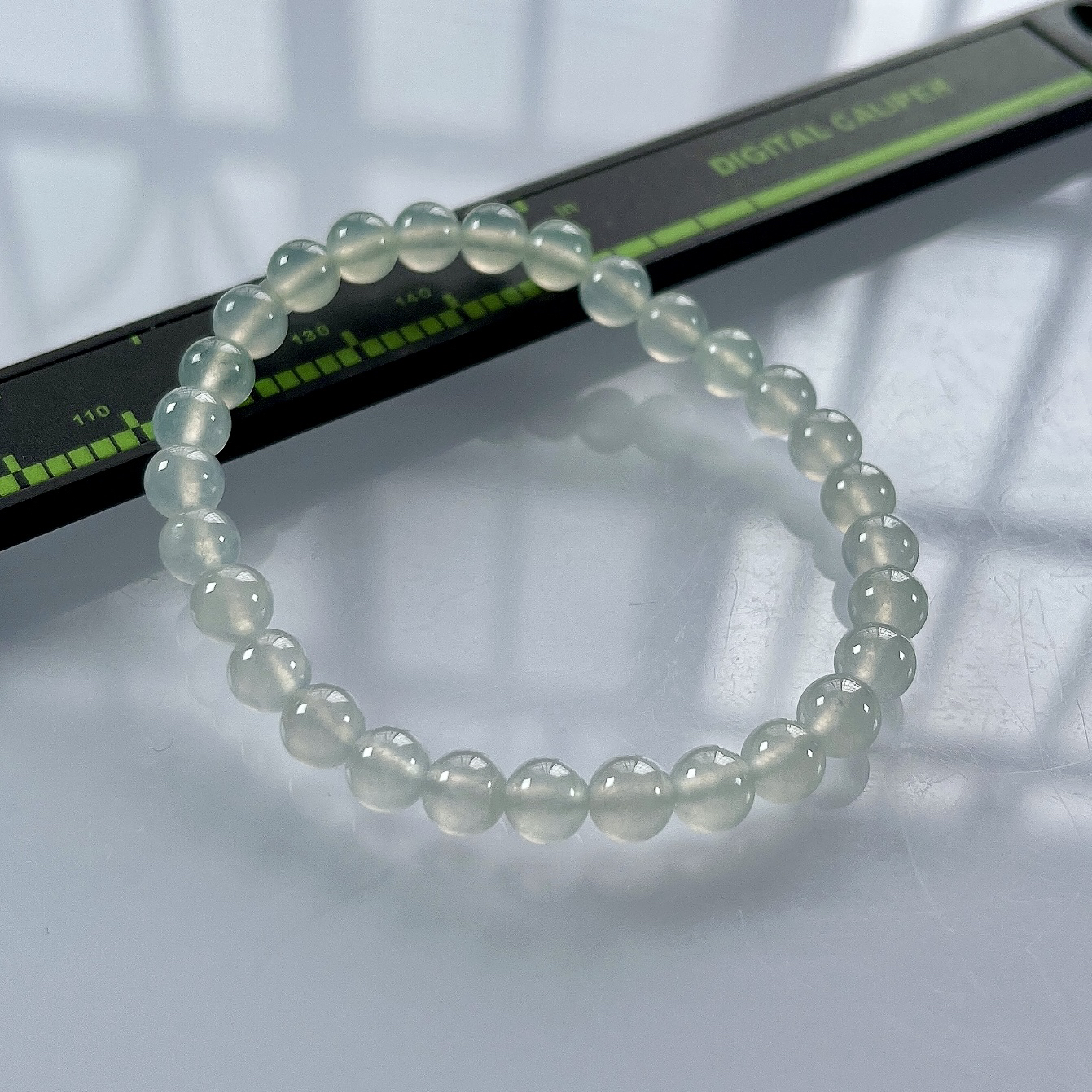 缅甸天然翡翠A货，卡6高冰种起胶圆珠手串手链，尺寸：6mm/29颗，长度175mm，重量：11.35