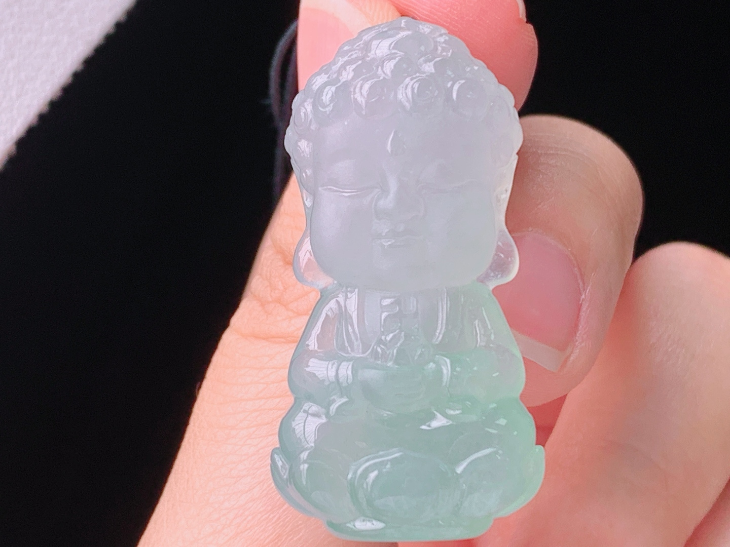 冰蓝宝宝佛，色泽清雅，雕工精湛，无裂，尺寸37.6/19.5/11.0mm，26 Z