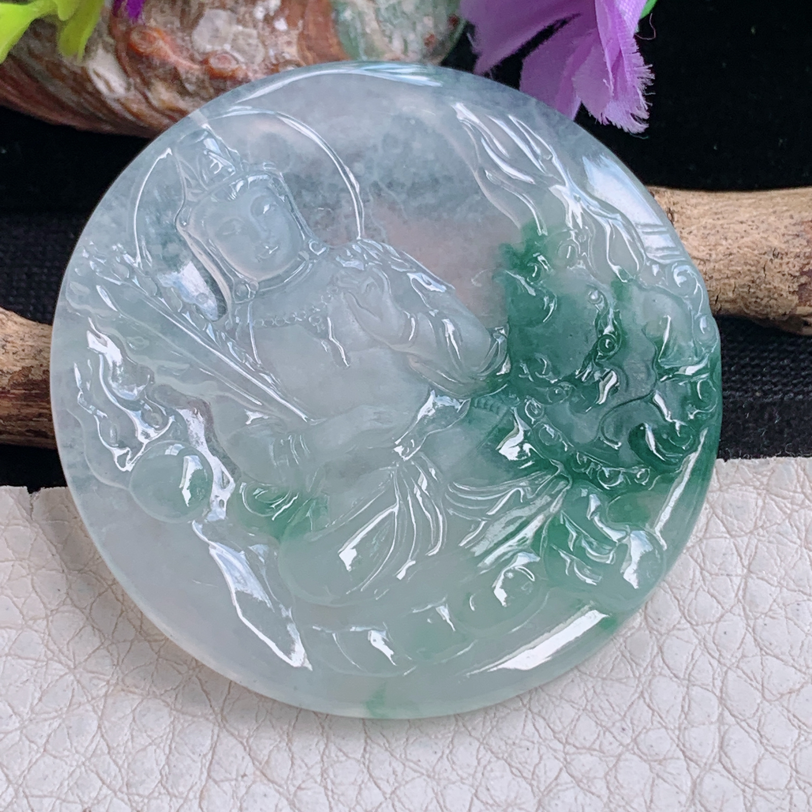 ktj实拍51*5缅甸翡翠精雕冰飘花文殊菩萨 生肖守护神玉吊坠