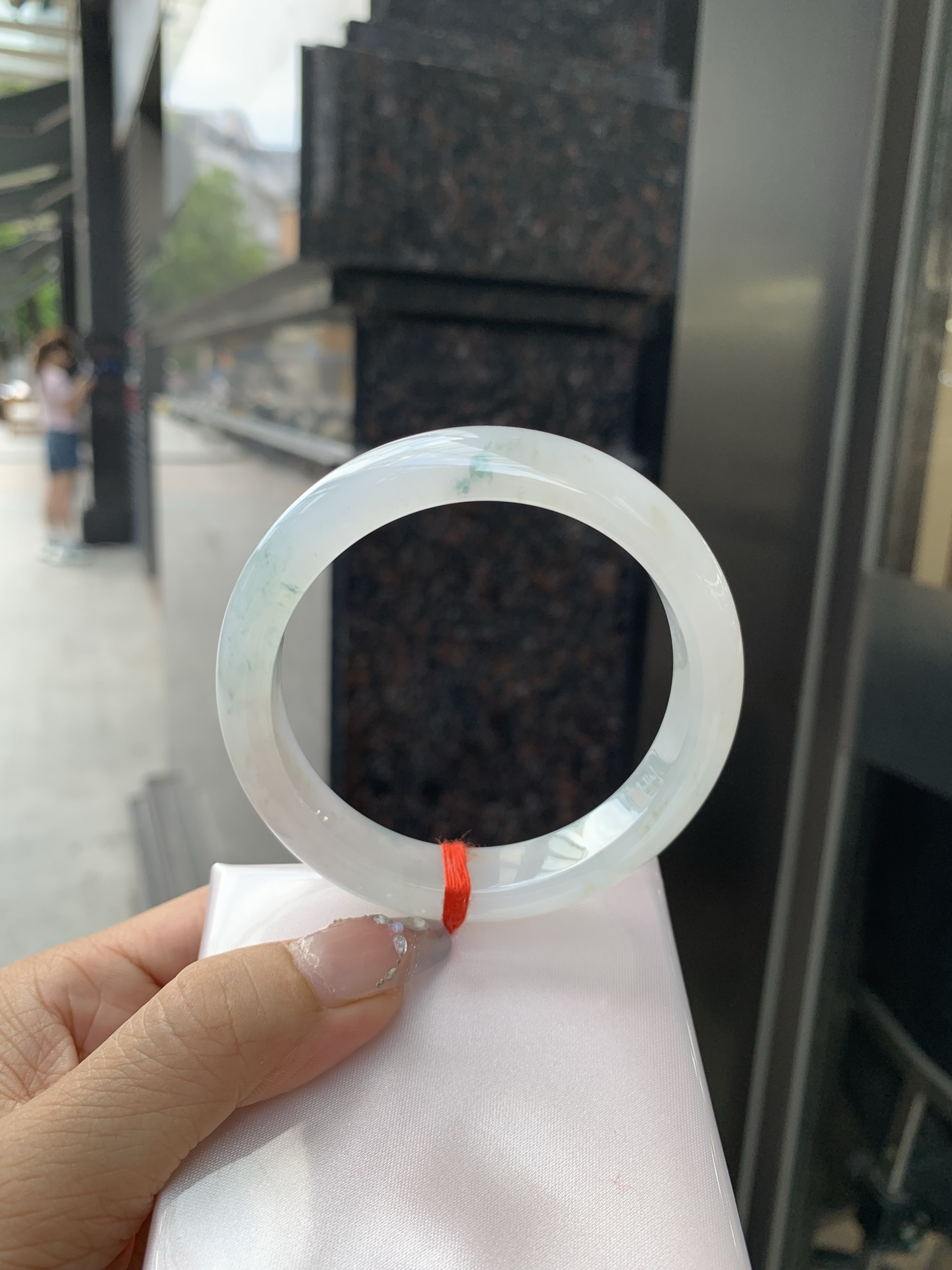 冰飘花正圈，58.8-8.5-12.4，0501-2A994，打灯细纹，不影响，底妆冰透，蓝花灵动飘逸，勾勒出一幅唯美诗意的山水意境画，古典优雅又秀气