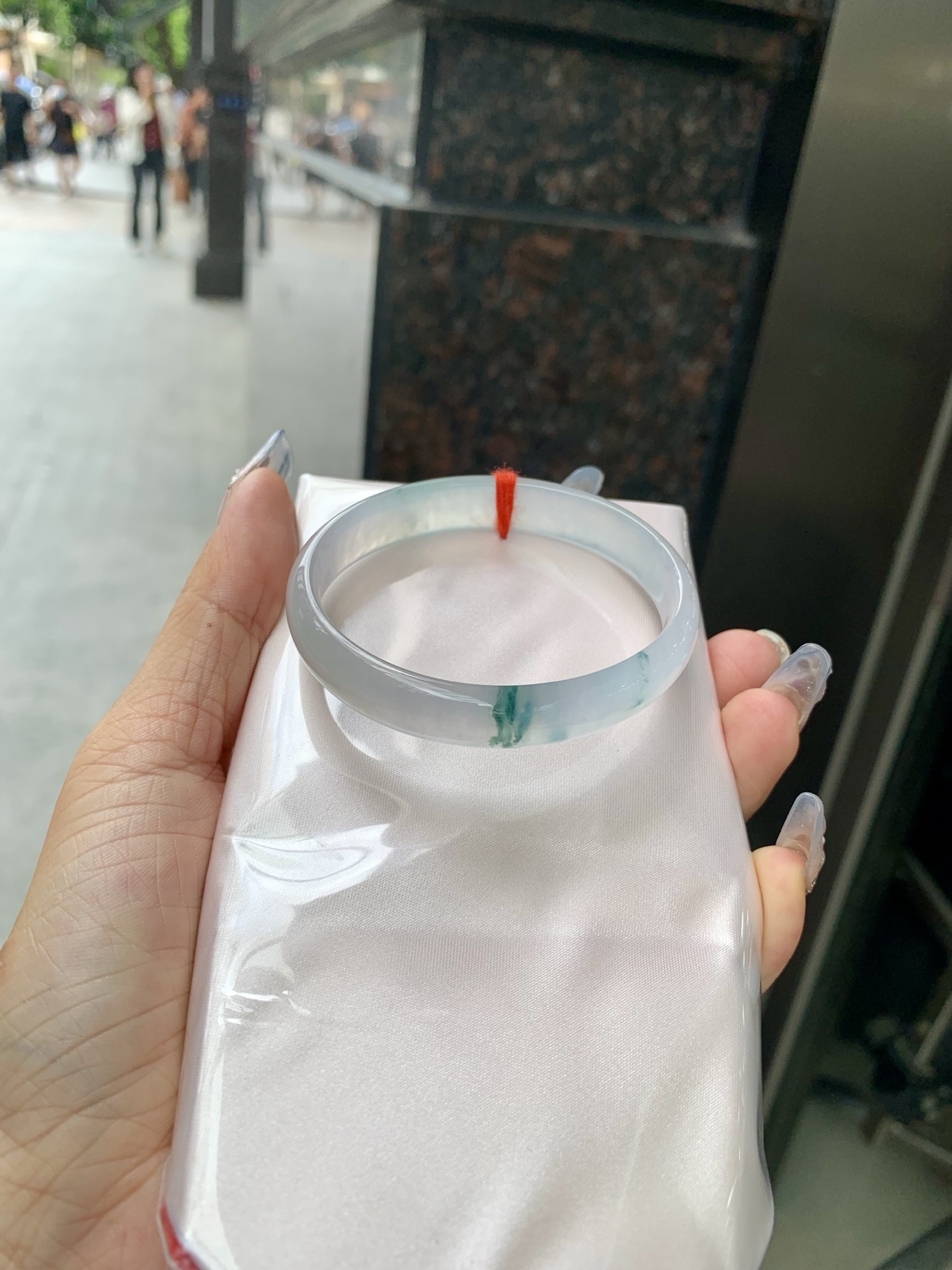 冰飘花贵妃，56.1-48.4-5.4-10.8，0501-N603，打灯棉线，底妆冰透起光，蓝花灵动飘逸，勾勒出一幅唯美诗意的山水意境画，古典优雅又秀气