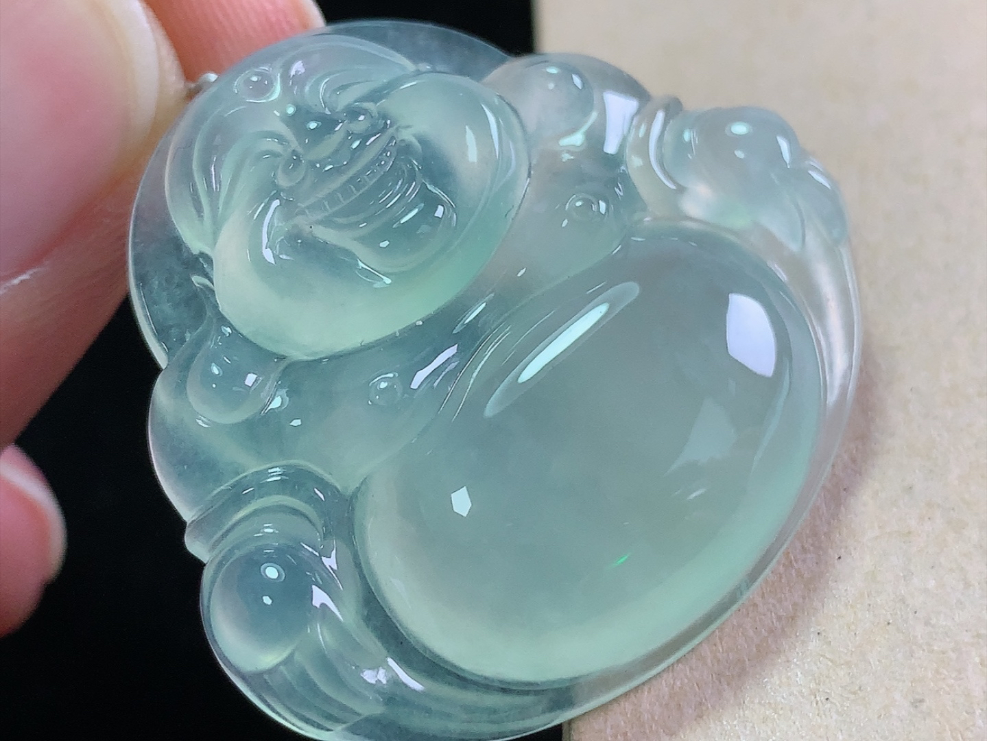 ️ 冰晴佛公老坑冰透 种老水足 水润光泽