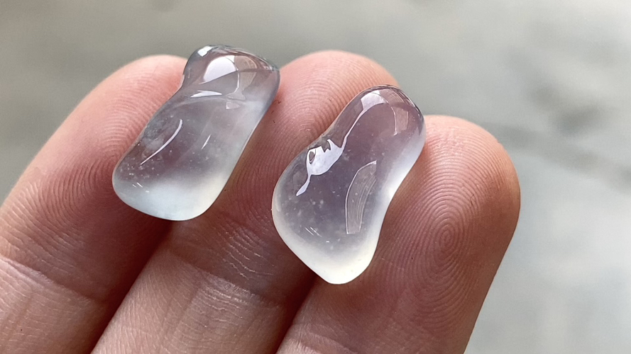 ️ 玻璃种新中式竹节一对，完整，16.8/8.2/6