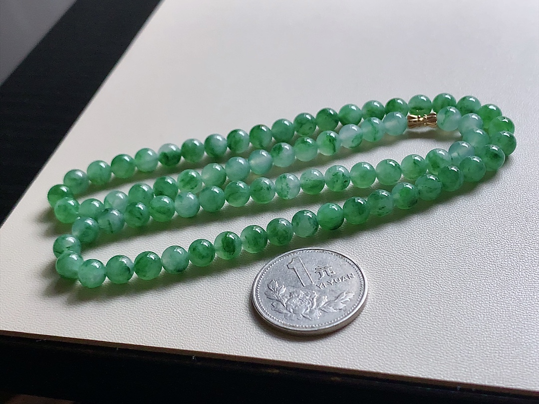 ️ 冰种绿花项链 飘花色泽青翠漂亮，种水很好，尺寸6.3