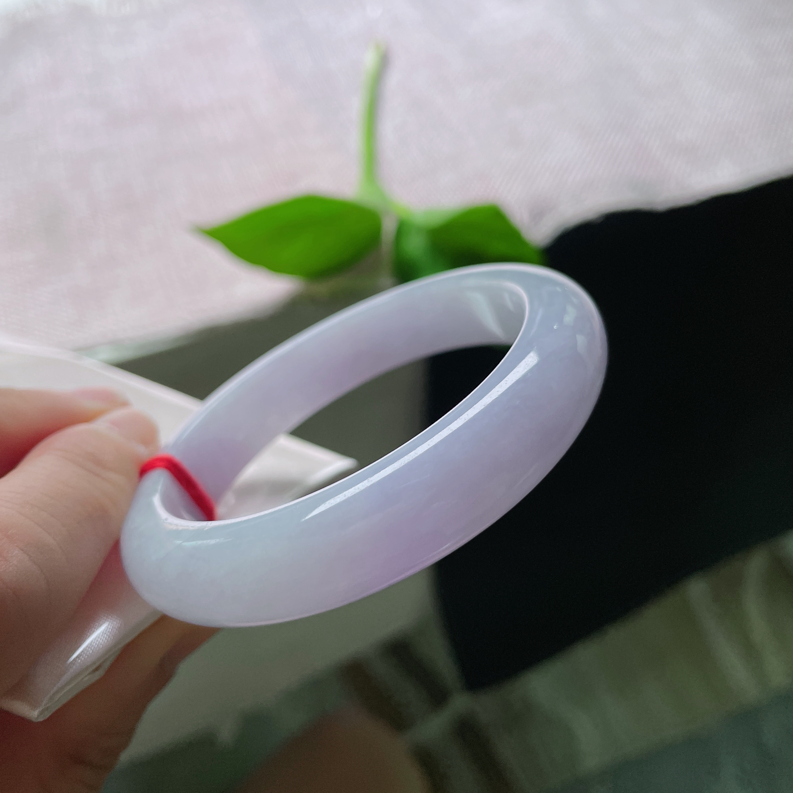53.6/12.1/8.4，紫罗兰正圈，水润细腻，种老，俏丽若三春之桃，莞尔一笑，有纹，ss50282a..