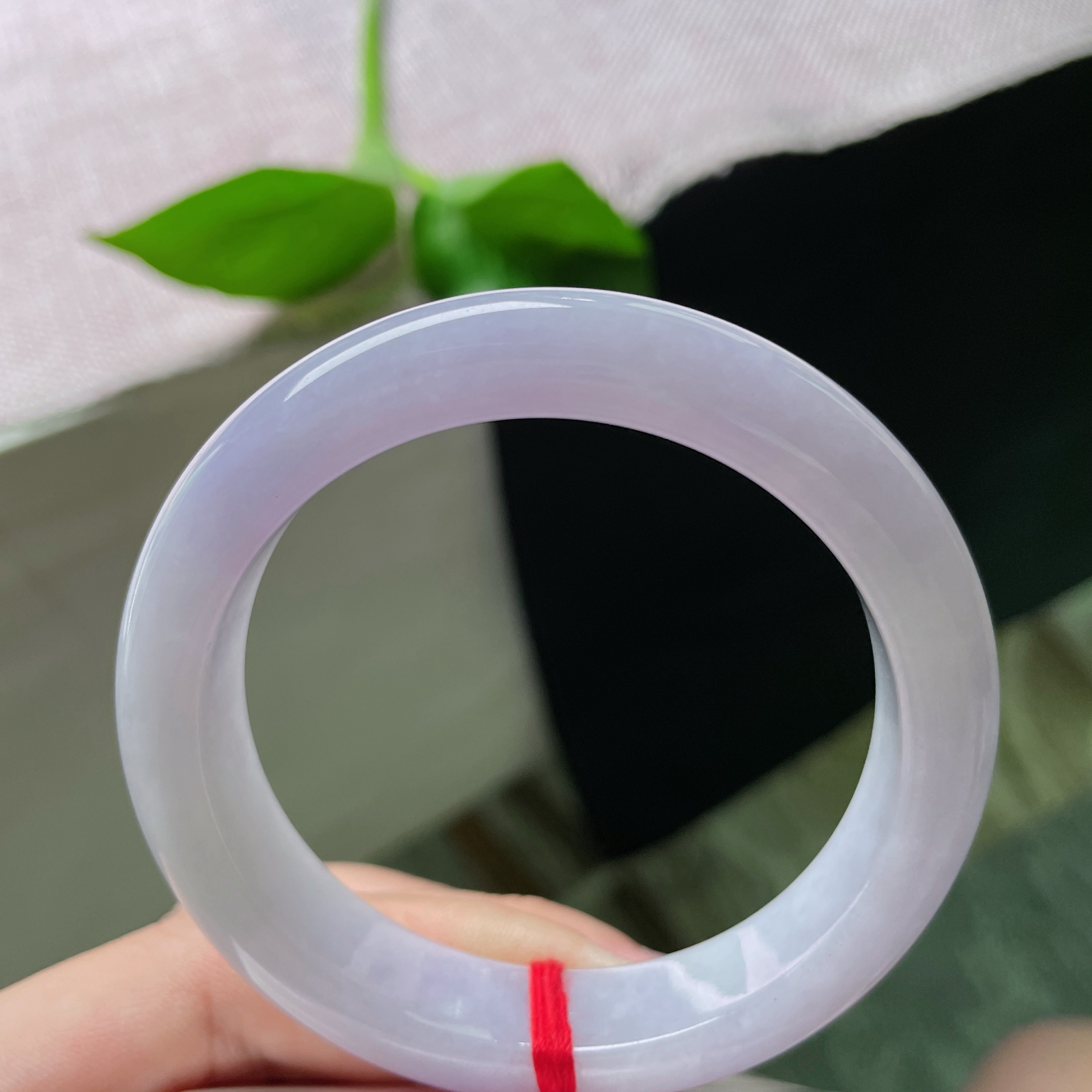 53.6/12.1/8.4，紫罗兰正圈，水润细腻，种老，俏丽若三春之桃，莞尔一笑，有纹，ss5028