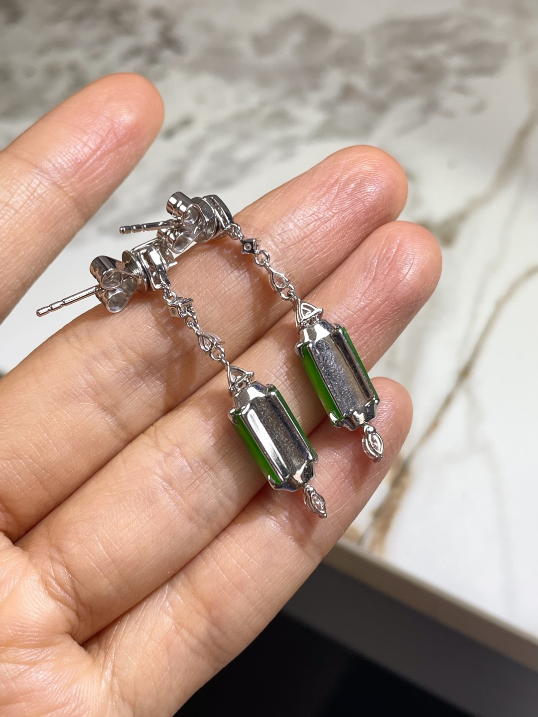 ️高冰种正阳绿素面耳坠整体 39*6.5*4mm