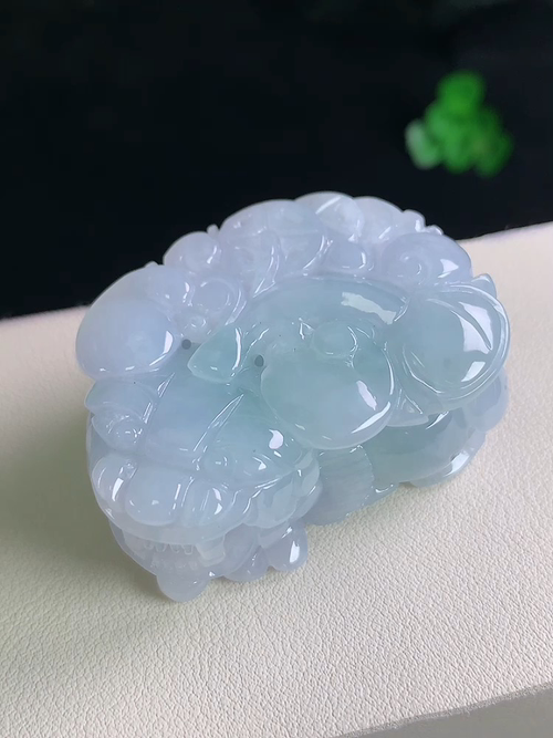 淡紫含珠貔貅，无裂，尺寸47.4/32.9/21.6，№:y26005  23c