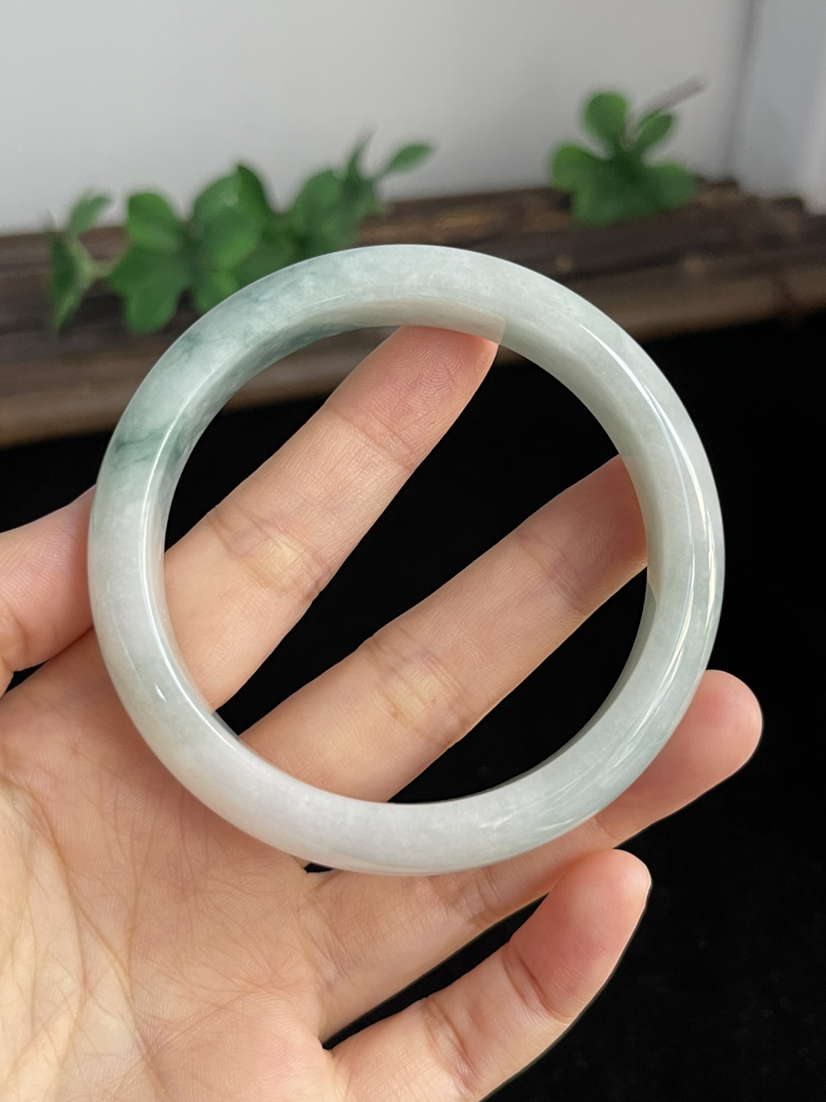 正圈57圈口，翡翠手镯