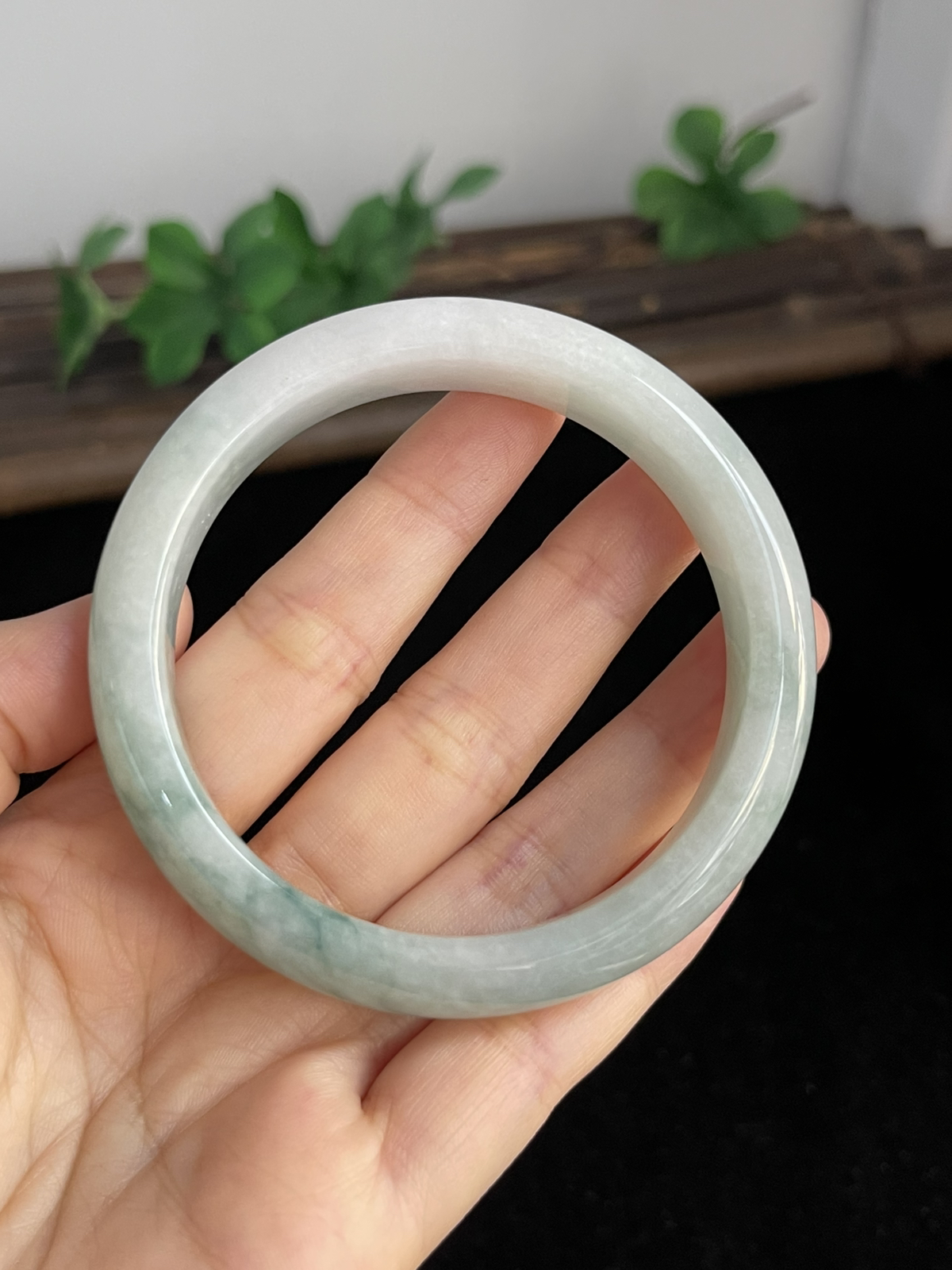 正圈57圈口，翡翠手镯