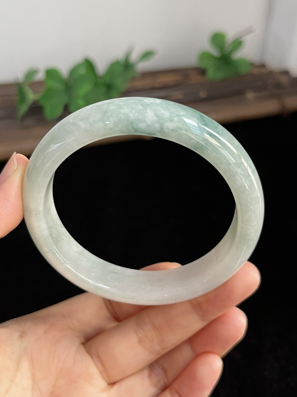 正圈57圈口，翡翠手镯