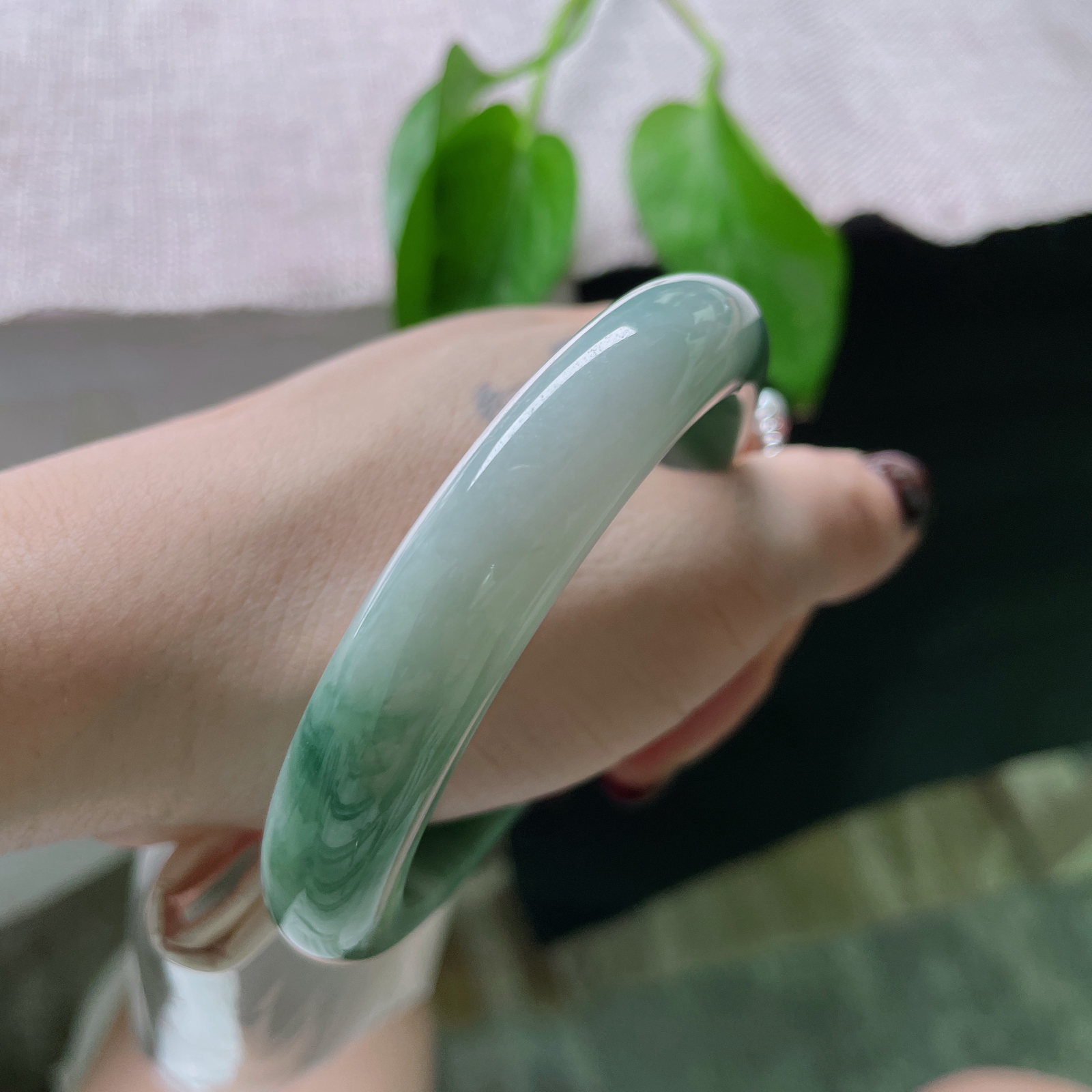 58.1/12/8.5，飘花正圈，水头好，质地温润细腻，上手复古，典雅，ss50779a..