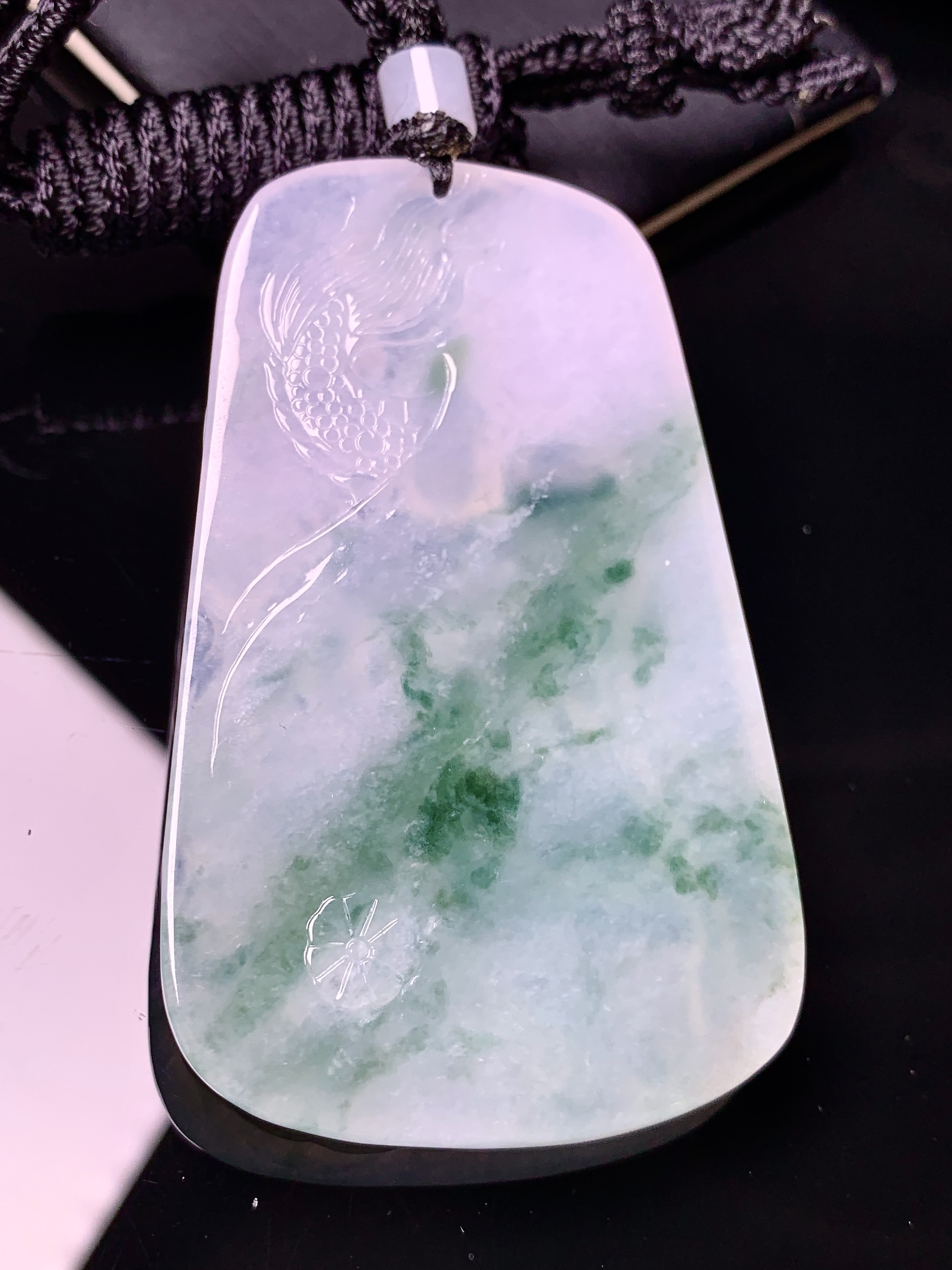 飘绿乘龙观音菩萨吊坠 玉质细腻 色泽艳丽清新 水润亮眼 整体尺寸67.6*40.8*5.8L1