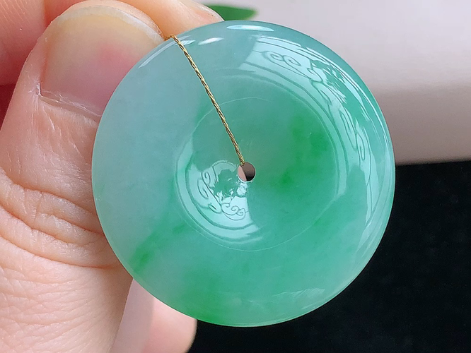 ️ 平安扣，尺寸33.0-5.6mm，包A附证书