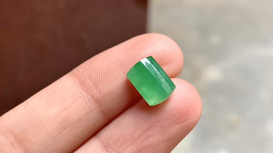 ️ 阳绿马鞍，9.5*6.8*3.5