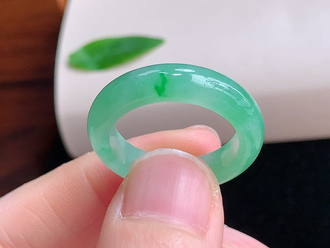 ️ 指环，尺寸19.2-5.6-3.7mm，圈口20，包A附证书7898