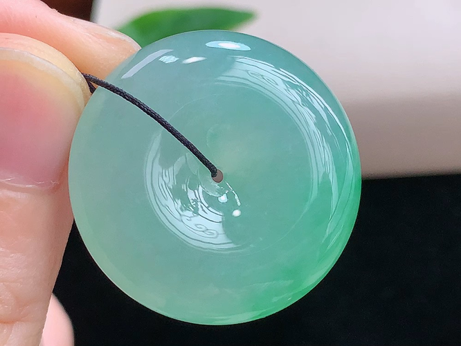 ️ 平安扣，无裂，尺寸27.4/7.8mm，包A附证书