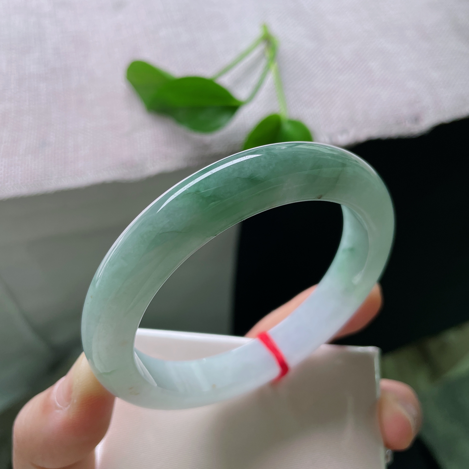 58.8/11.8/8.7，油绿底正圈，种老，颜色由浅入深，过渡自然，一点皮纹不显ss50607a