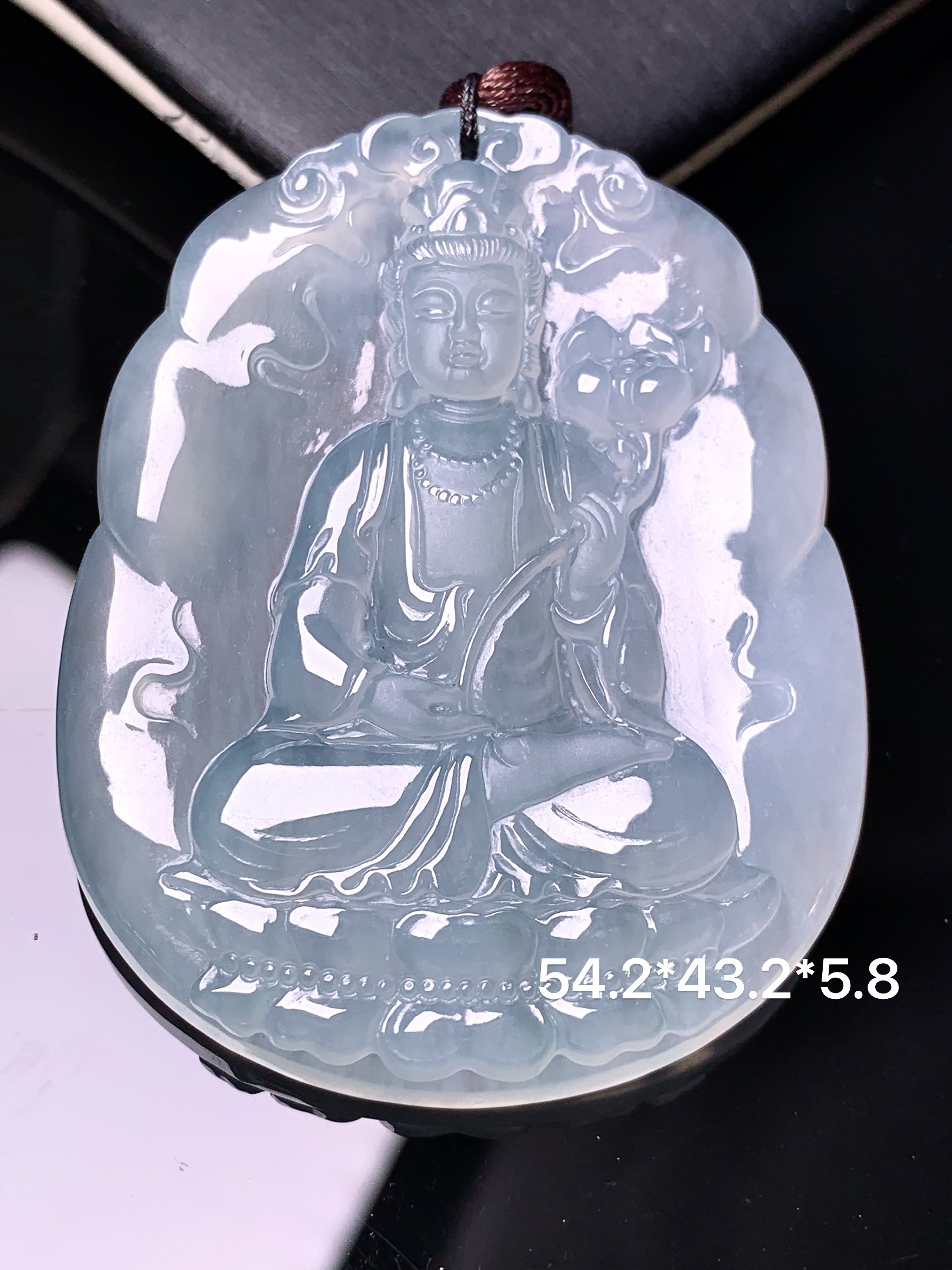 冰种观音菩萨吊坠 玉质细腻 色泽艳丽清新 水润亮眼 整体尺寸54.2*43.2*5.8b2