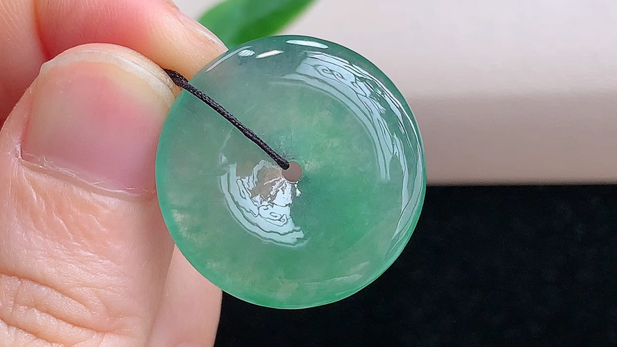 ️ 平安扣，尺寸24.6-4.2mm，包A附证书