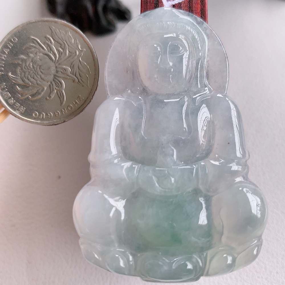冰润飘花精雕观音吊坠，法相端庄大气，工艺精湛，种色浓郁，细腻饱满冰润，种老水足，收藏佳品，佩戴大气  W415.2   尺寸：54.5-37-6.1mm
