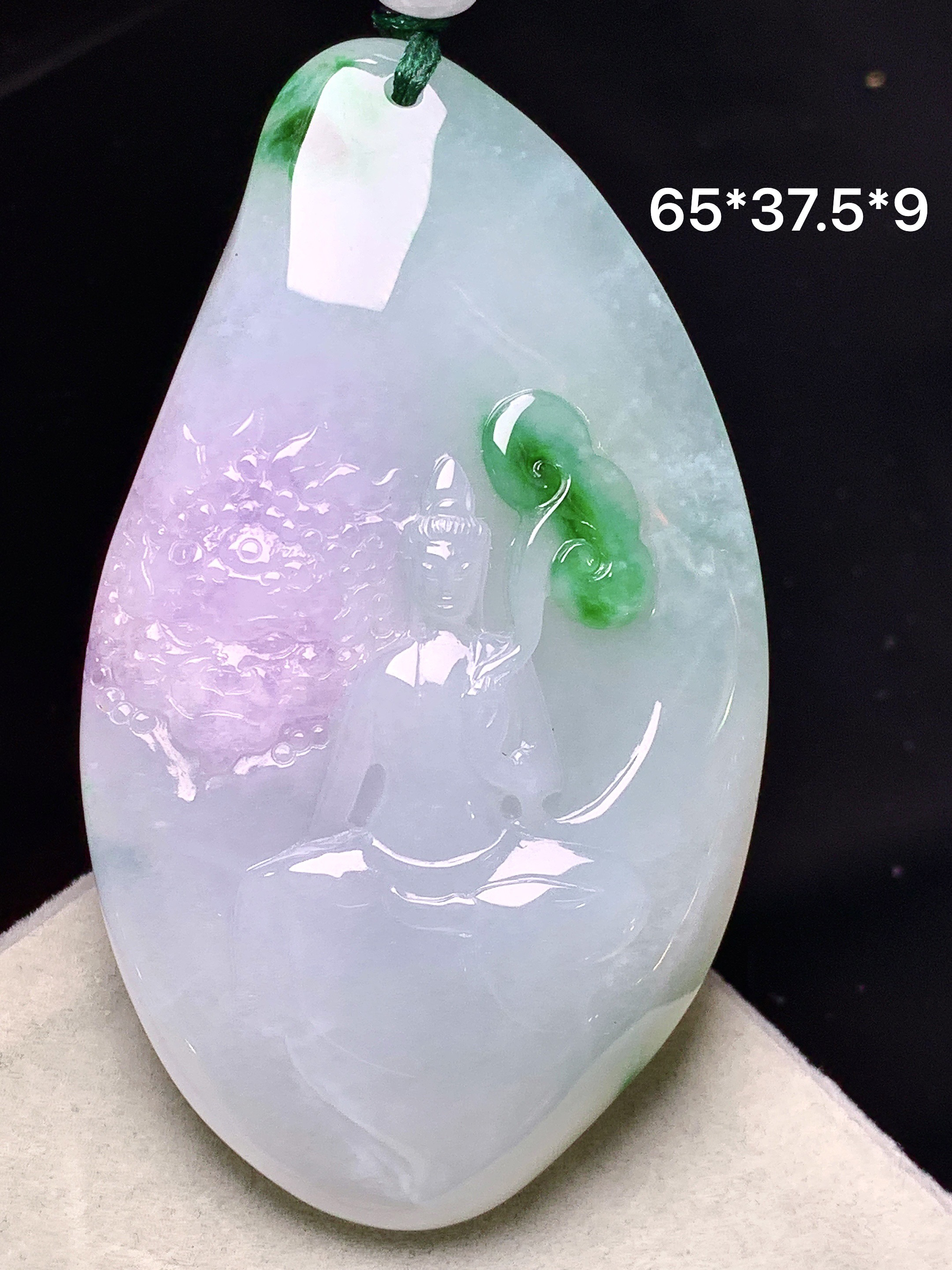飘绿普贤观音菩萨吊坠 玉质细腻 色泽艳丽清新 水润亮眼 整体尺寸65*37.5*9w1
