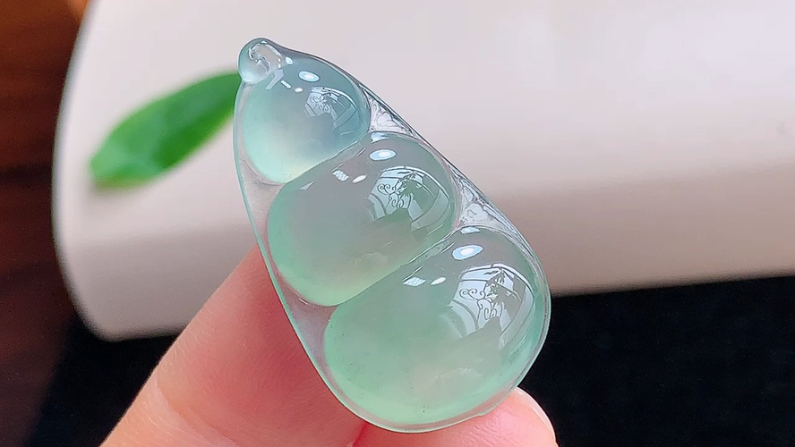 ️ 四季豆，尺寸29.0/16.4/5.4mm，包A附证书