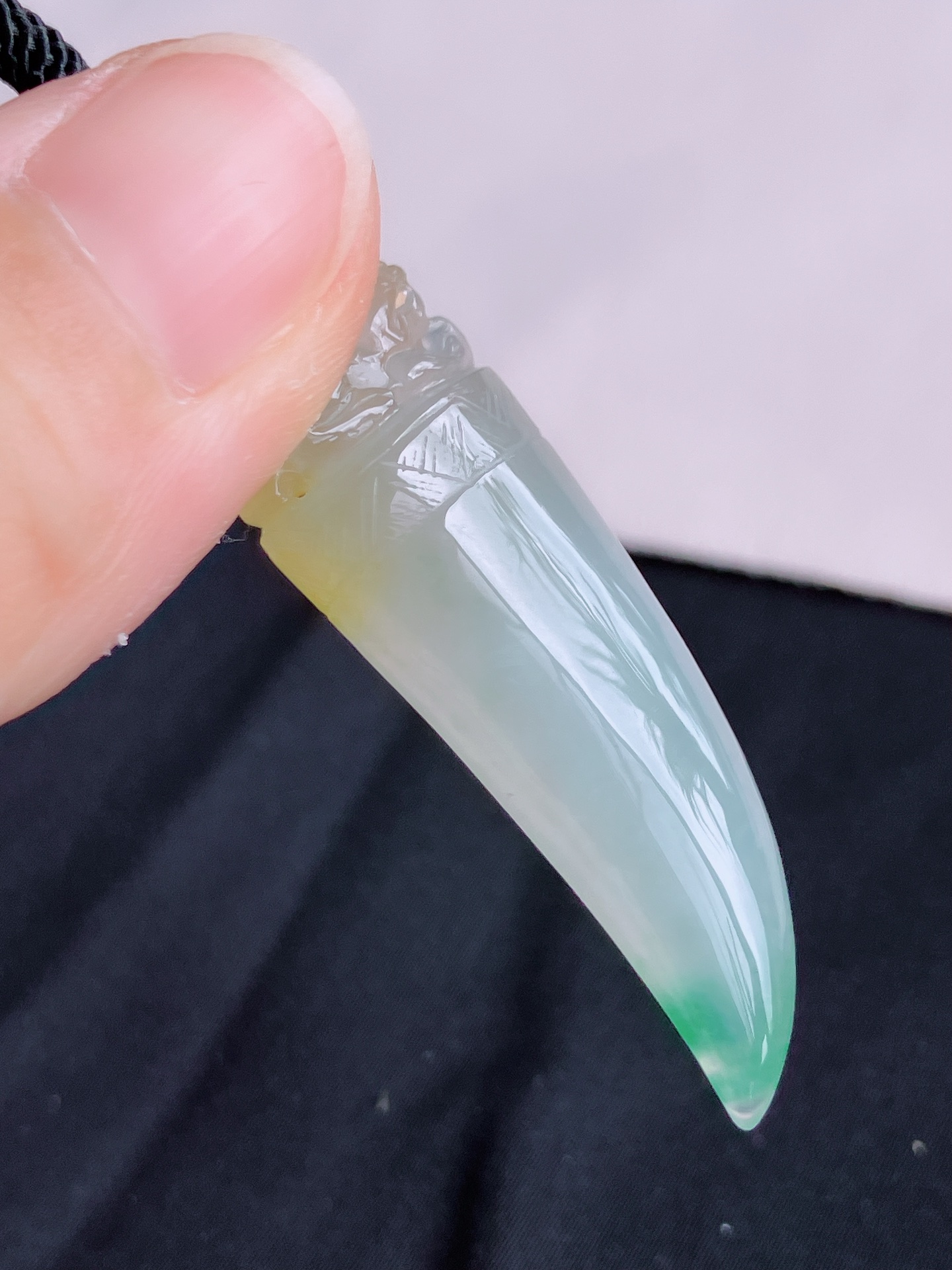 ️三彩龙牙，晶莹剔透，特色，尺寸48/21.8/12.3，自然光实拍
