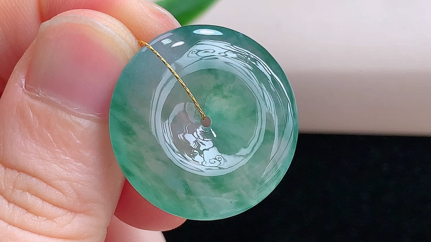 ️ 平安扣，尺寸25.1-5.1mm，包A附证书