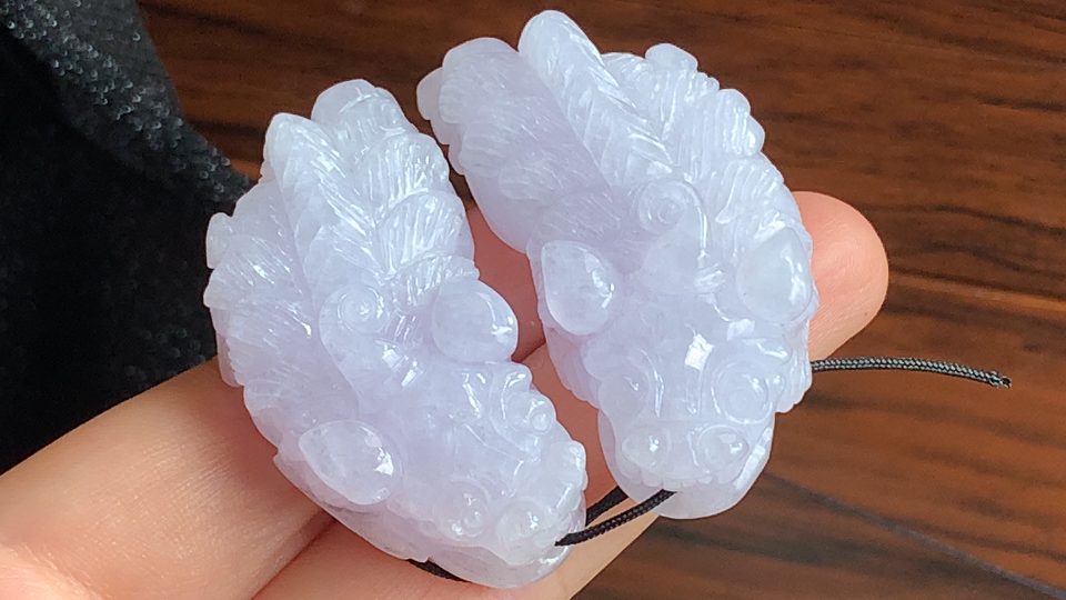 ️ 招财貔貅一对，尺寸取一47.1-23.2-11.8mm，包A附证书