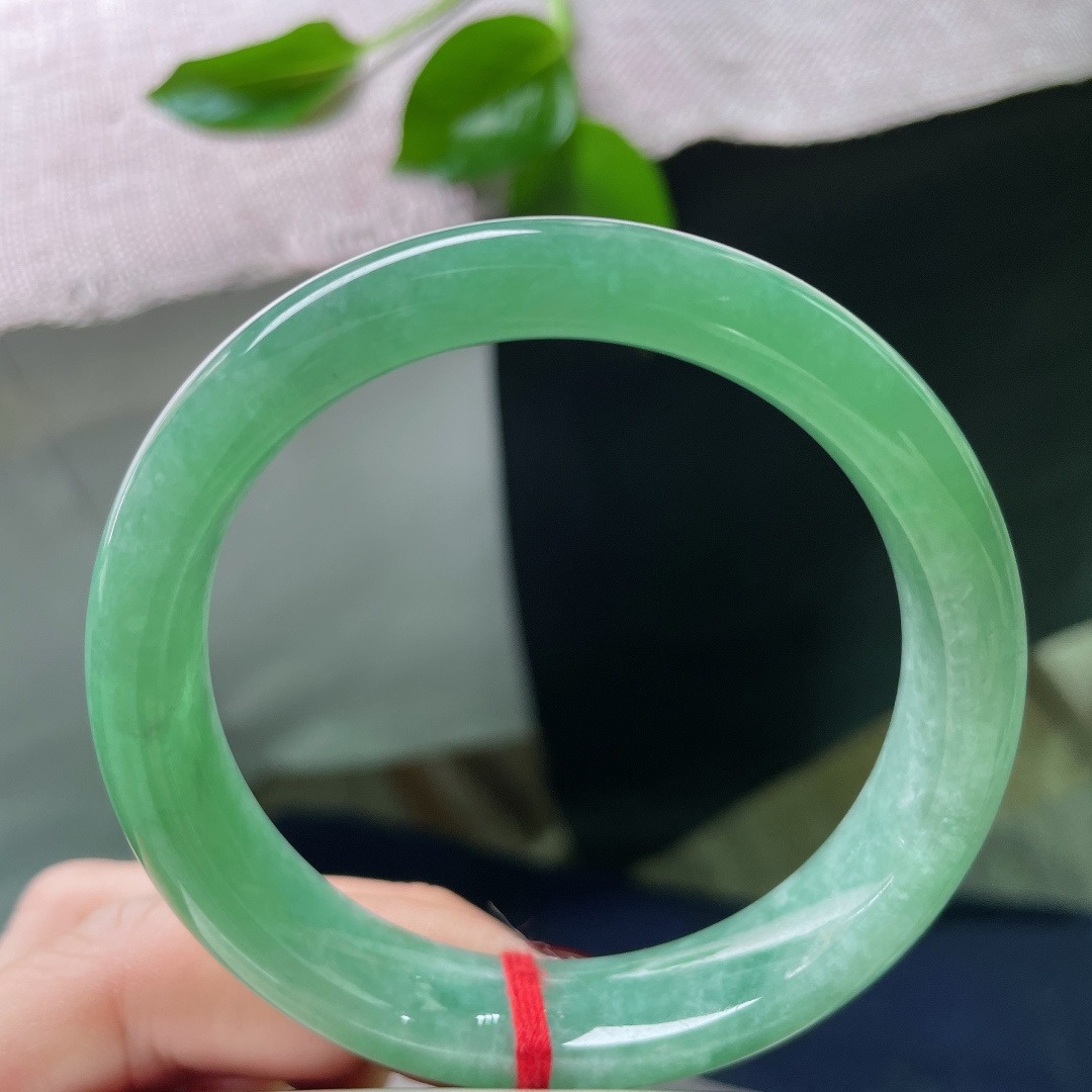 57.1/12.4/8.1，绿底正圈，碧波荡漾，翠影苍穹，种老，水润，晶体纹，ss54736a