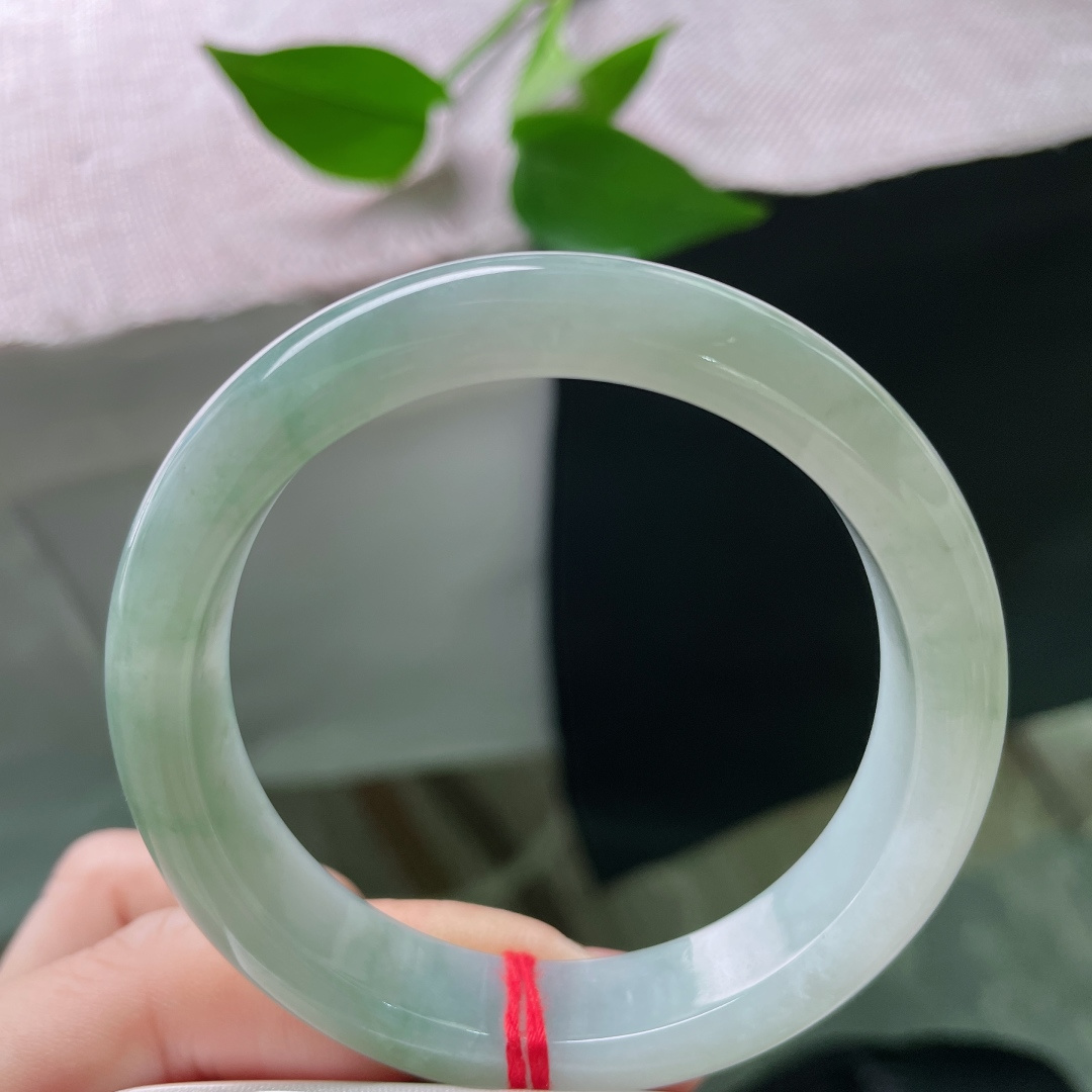 52.4/11.6/7.7，绿底正圈，飘花，水润，肉质细腻干净，沉稳内敛，皮纹，ss52711a