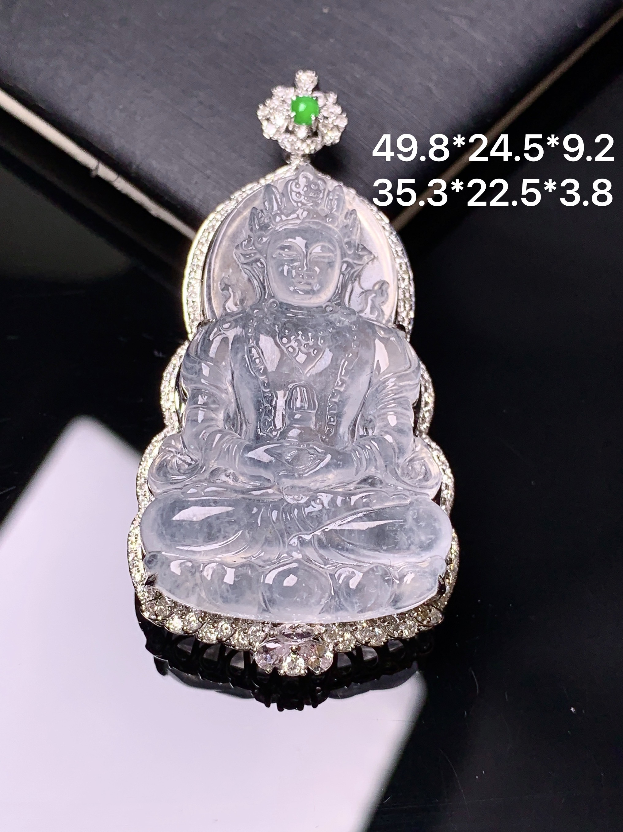 18k金钻镶嵌冰种度母观音菩萨吊坠 玉质细腻 色泽艳丽清新 水润亮眼 整体尺寸49.8*24.5*9.2 t1