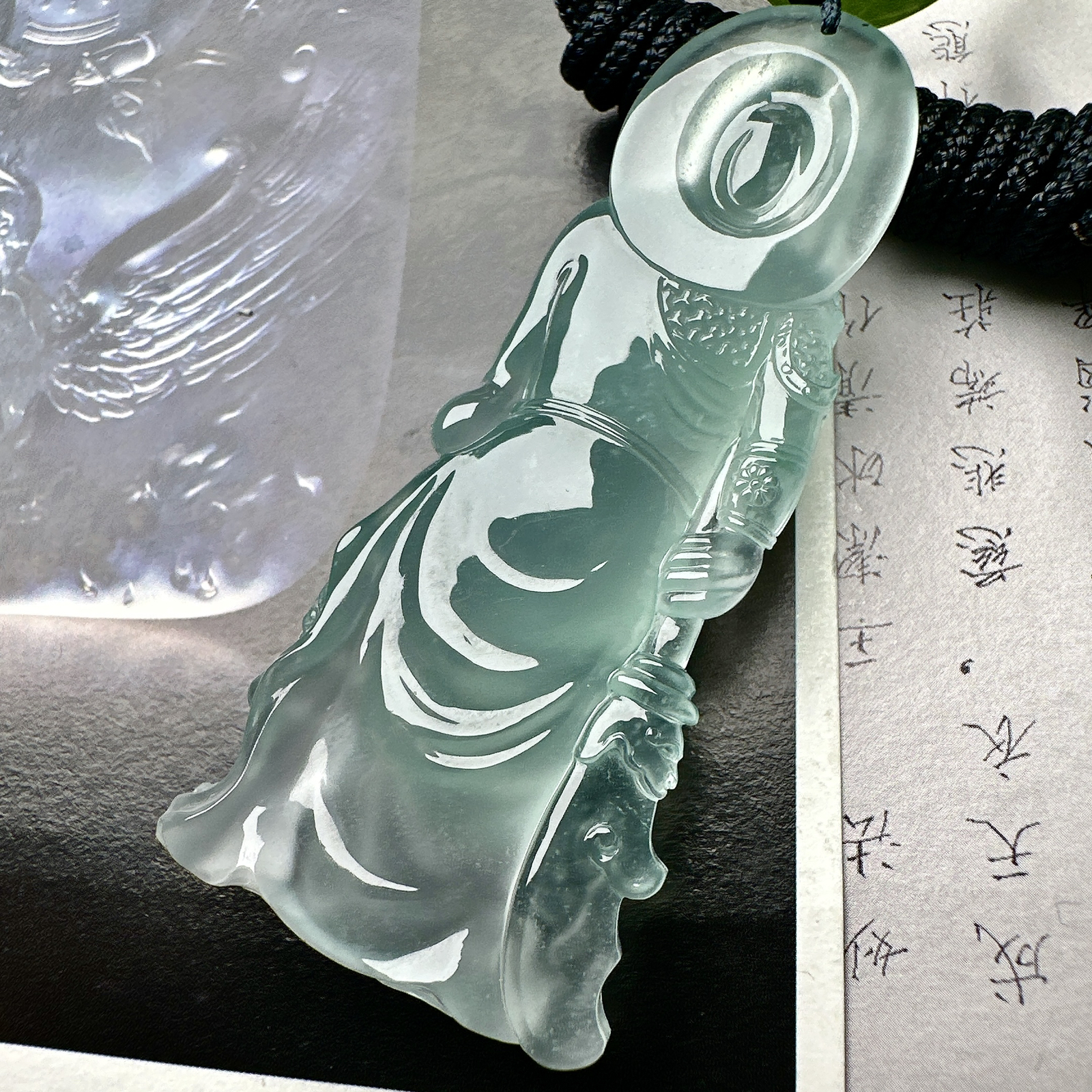 【玻璃种天空蓝关公】武财神，冰感动人，通透闪耀，光可鉴人，佳品推荐。