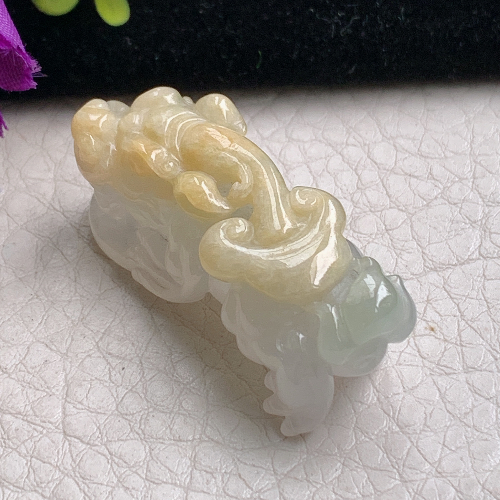 zz3实拍37*14*14.3天然缅甸翡翠冰种俏黄双彩貔貅吊坠 招财瑞兽玉坠