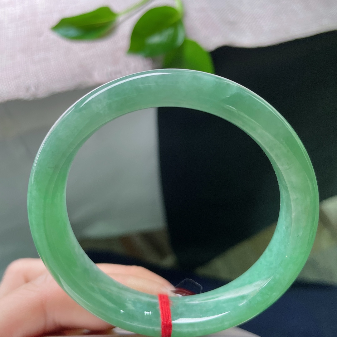 57.1/12.4/8.1，绿底正圈，碧波荡漾，翠影苍穹，种老，水润，晶体纹，ss54736a