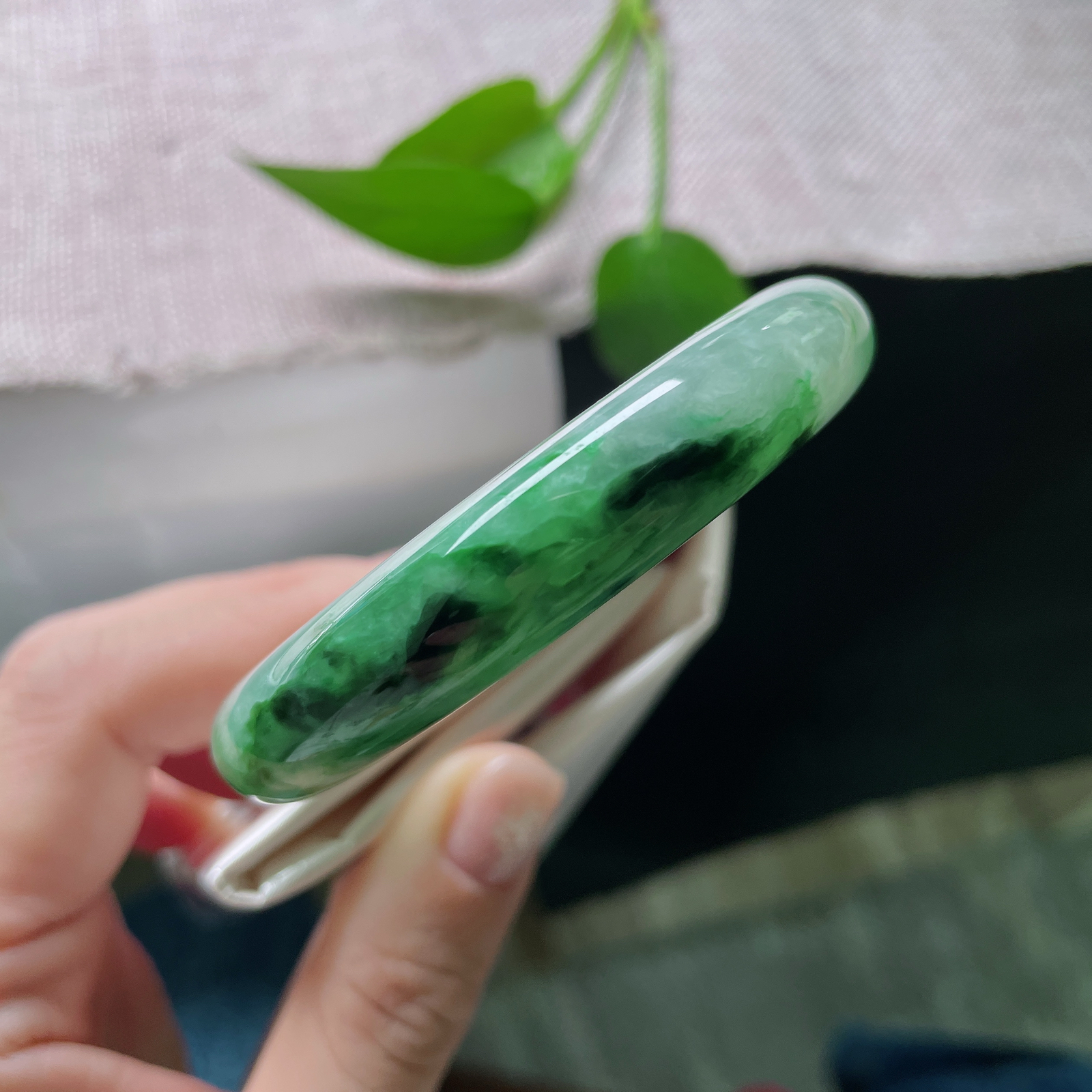 54.8/11.8/8.6，飘花正圈，水头好，种老，一镯两戴，优雅端庄，晶体纹，ss51400a